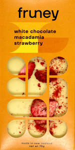 Fruney Chocolate: Fruney White chocolate, Macadamia & Strawberry