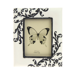 Photo Frames 1: Small Embossed Fern 2.5x3.5 Photo Frame