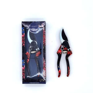 Gifts For Mum: NZ Artwork Garden Secateurs Tui