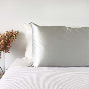 Top Sellers: 2 Light Grey Silk Pillowcase - Std