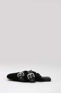 Shoes: ballet buckle flat / black shearling