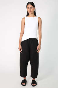 Pants: assume pant / black