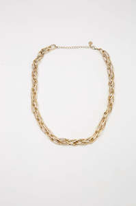 Necklaces: undivided necklace / gold