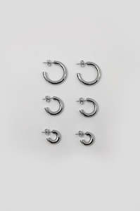 Earrings: revolve earring set / silver