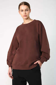 Long Weekending: concept sweat / carob brown