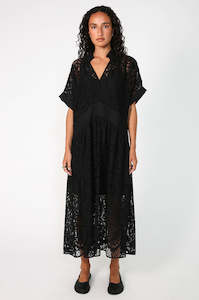 Dress Of The Week: bevel lace midi dress / black lace