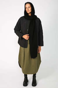 hoodie scarf / black