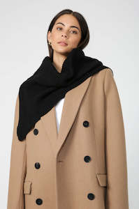 Scarves: figment collar scarf / black