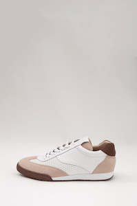 unity trainer / white|sand|mocha
