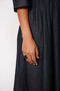 dome dip ring / gold|black