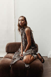 Dresses: area dress / black|brown cheetah print