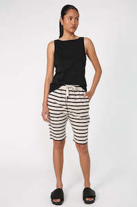 Pants: hanger short / neutral stripe