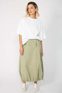 voter skirt / matcha green