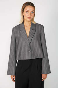 flip crop blazer / charcoal|white pinstripe