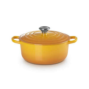 Signature Round Casserole Nectar