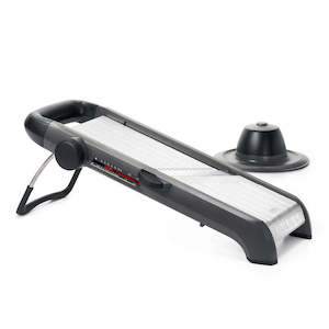 Oxo Goodgrips: Goodgrips Chef's Mandoline Slicer