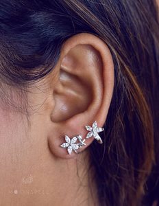 Products: Erell – Climbing flowers earrings 18K White Gold on 925 sterling silver