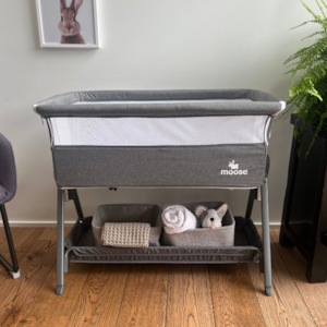 Co-Sleeper: Eden Co-Sleeper Crib (with two FREE mattress protectors)