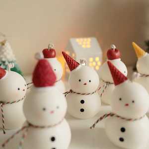 Teddy Candle Collection: Snowman Candle