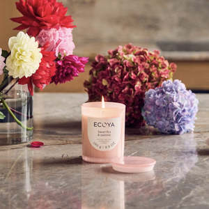 Gifts 1: Sweet Pea & Jasmine Metro Candle