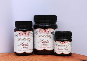 Products: Manuka Honey 250g - Mossop's Honey
