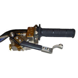 Clake: Clake One Light Clutch