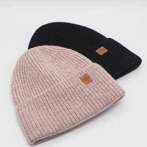Headwear: Heritage Wool Beanie - Black