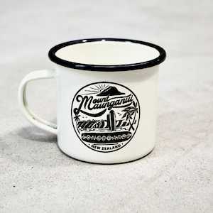 Mt Maunganui Retro Mug