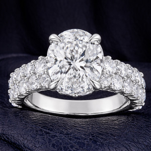 Rings: Cluster Diamond Ring 5cts