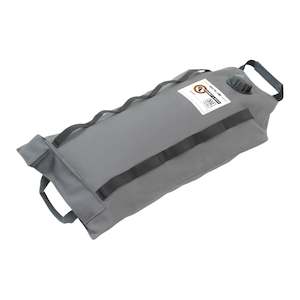 Giant Loop: Giant Loop Armadillo Utility Bladder (11.4L)