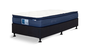 Bedroom Furniture: Single Bed Ensemble