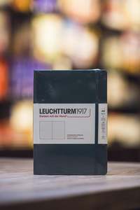 Leuchtturm1917: A5 Hard - Forest Green Dotted