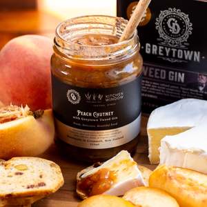 Cookbooks Food Beverages: Peach Chutney with Tweed Gin