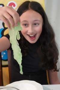Snacks: Fun Science Experiments! Science Snacks!