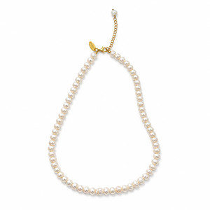 Products: Gold Pearl Necklace Me The Label