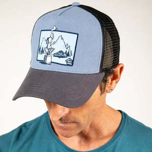 Headwear: Free Trucker