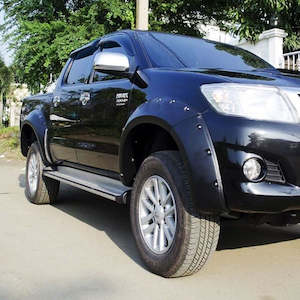 Fender Flares: Fender Flares Toyota Hilux 2012-2015 Face Lift