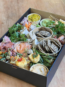 Products: Keto Platter www.munchpalmy.net