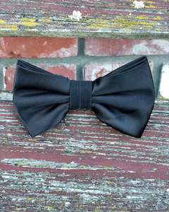 BLACK TIE SUIT HIRE | Black Satin Bow Tie TO HIRE