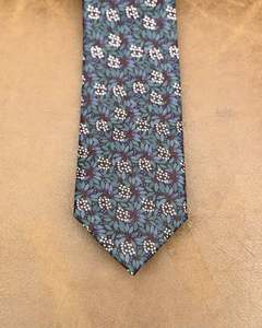 Buckle | Tie & Matching Pocket Square | Leave & Flowers