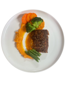 Cajun Chicken Breast With KUMARA Mash And Mixed Veg - Muscle Chow