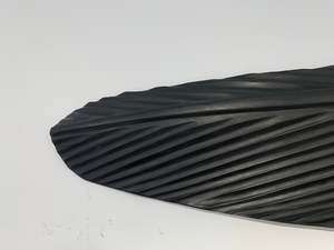 KAURI TUI FEATHER (2.8 m)