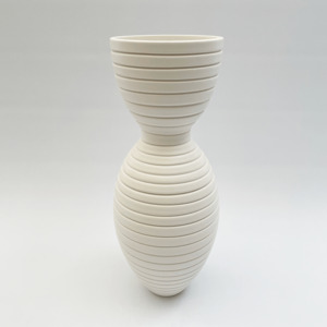 #19 MATT WHITE GROOVED VESSEL