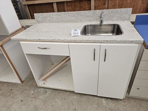 Products: White Kitchenette with Grey Mottled Benchop Musgroves