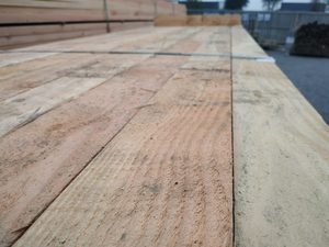 new-zealand-oregon-100x50mm-new-roughsawn-timber