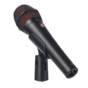 sE Electronics V7 Supercardioid Dynamic Handheld Vocal Microphone - Music Machin&hellip;
