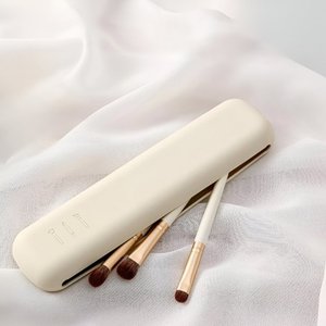 Products: Portable Silicone Makeup Brush Holder – Travel-Ready