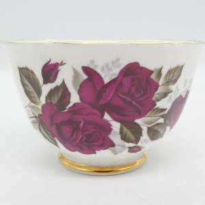 Adderley - Red Roses with Pastel Yellow Interior - Sugar Bowl