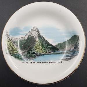 China Brand Grafton China England: Grafton - NZ Tourist Ware: Mitre Peak, Milford Sound - Butter Pat
