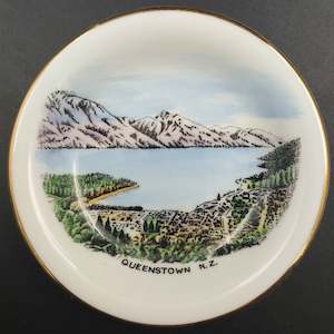 China Brand Grafton China England: Grafton - NZ Tourist Ware: Queenstown - Butter Pat